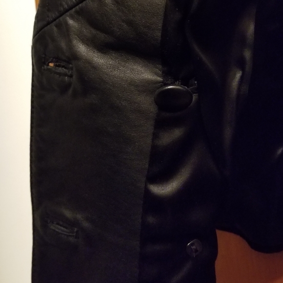 Vintage Danier suede and leather jacket - Picture 4 of 5